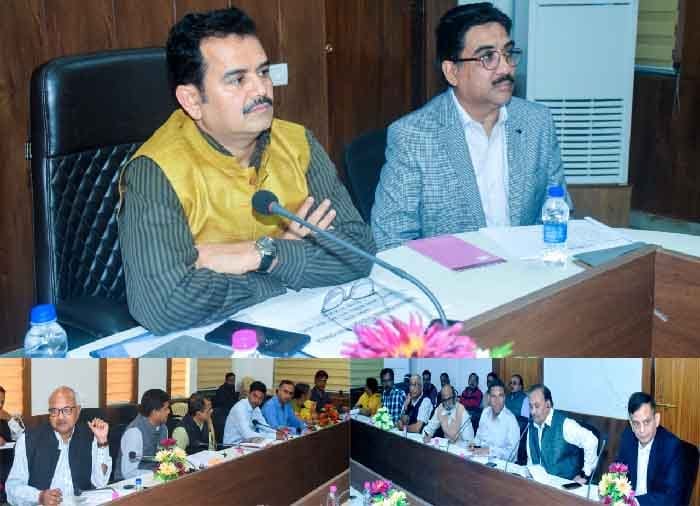 1704469074 5e3a5e275602084e3ef8 copy