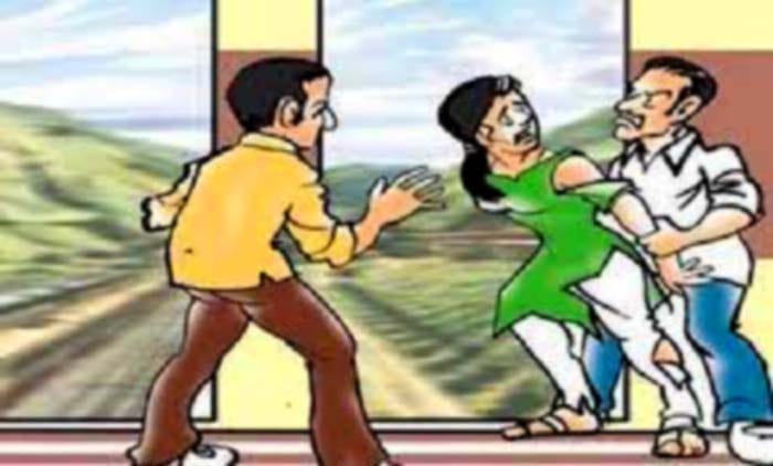 CG बाबू ने साथी महिला से