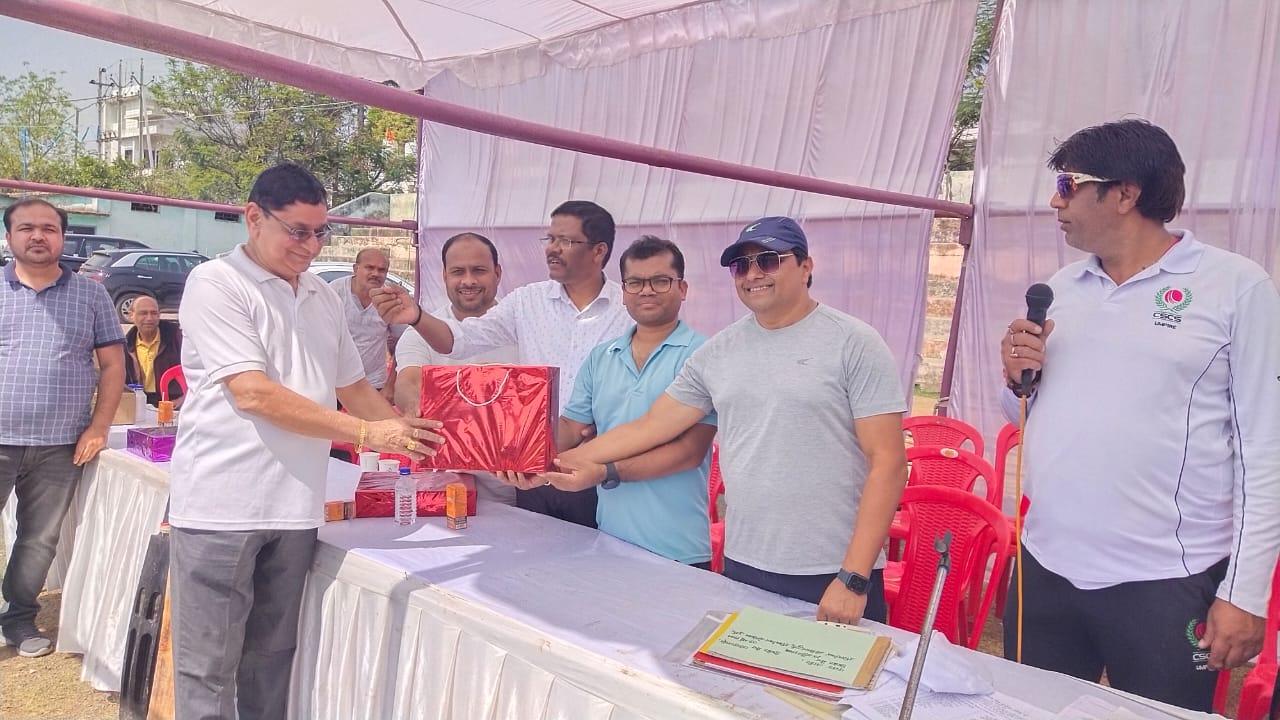 कलेक्टर एकादश एवं नागरिक