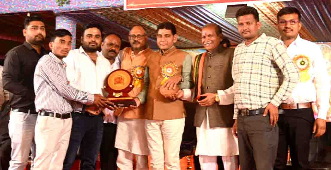 मानस गान प्रतियोगिता के समापन समारोह में शामिल हुए राजस्व मंत्री श्री वर्मा