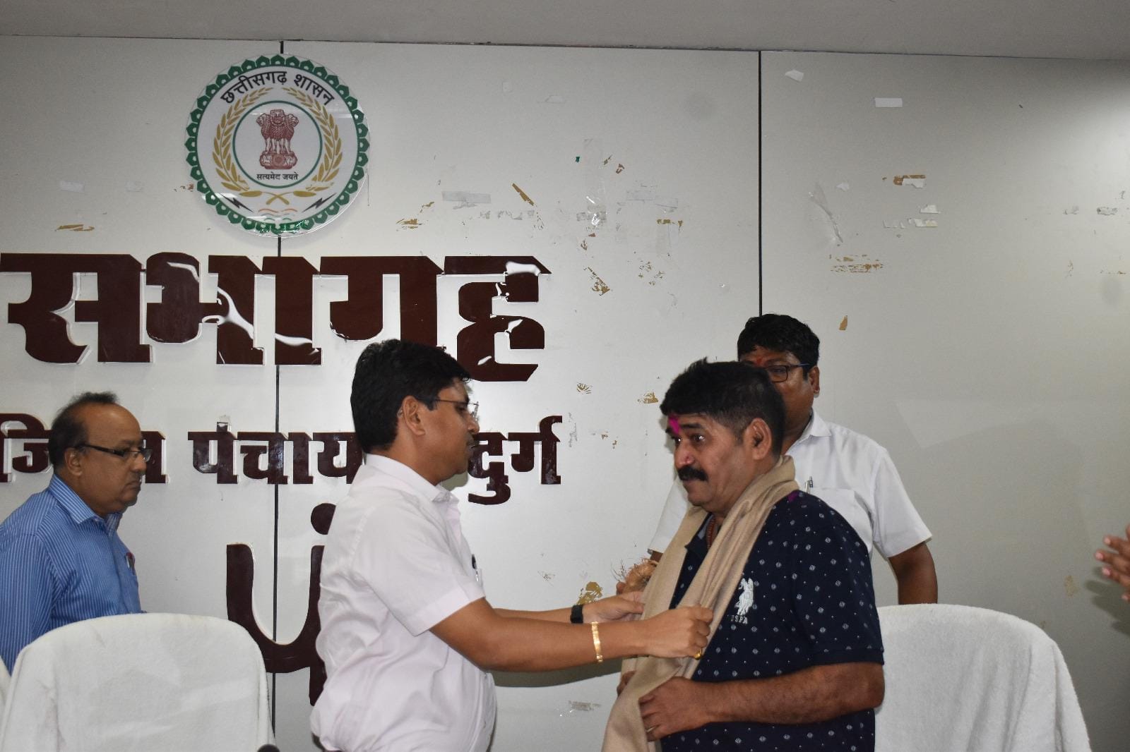 जिला पंचायत के सहायक ग्रेड 3 को (2)