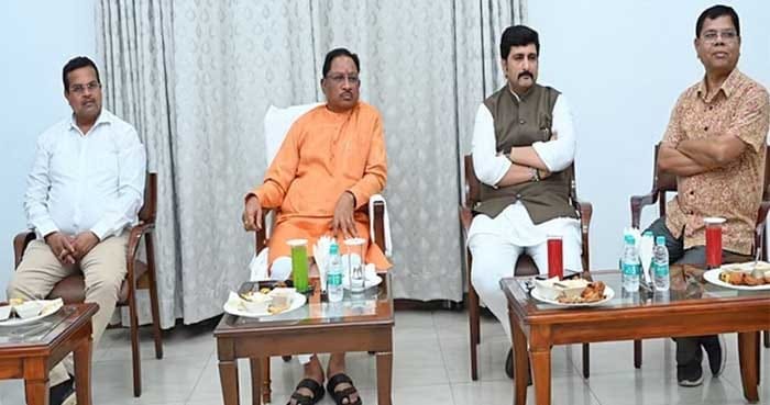 सभी को सस्पेंड कर दूंगा यदि बिजली समस्या नहीं सुधरी