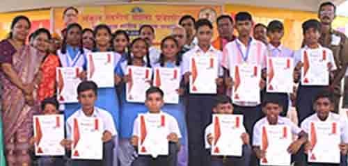 टेमरी संकुल में संकुल स्तरीय शिक्षक प्रतिभा सम्मान समारोह का