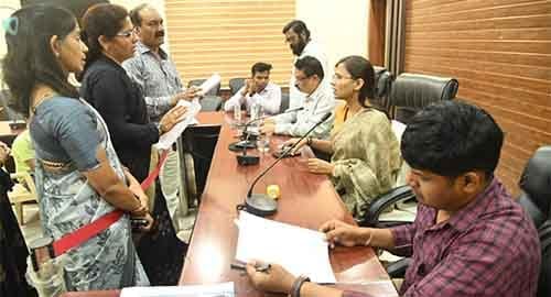 दमोदा बोरई के बीच स्थित ईट भट्टे को हटाने कलेक्टर से लगाई गुहार (3)