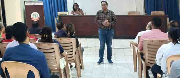 निजी अस्पतालों एवं नर्सिंग होम के सदस्यों की बैठक संपन्न (1)