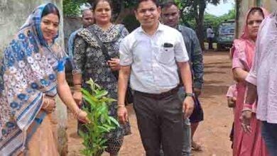 सांसे हो रही है कम, आओ पेड़ लागाये हम नारे के साथ जिला स्तरीय जल मड़ई मुहिम संचालित (3)