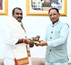 1727603266 6b3ff8435976619ba303 250x230.jpg