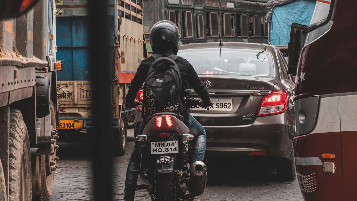 Traffic india unsplash 1672657856019.jpg