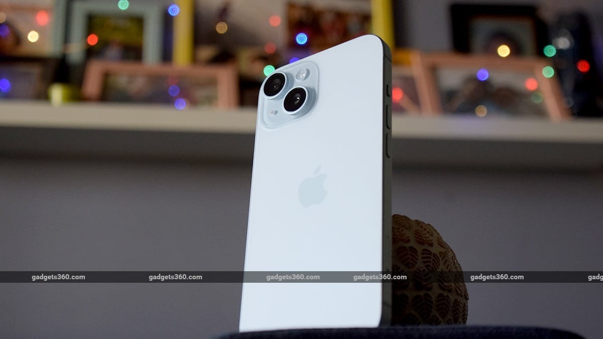 1727834943 iphone 15 review cover gadgets360 1698817371839.jpg