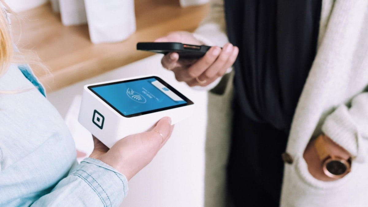 1730292914 phone payments image christiann koepke unsplash 1653290588935.jpg