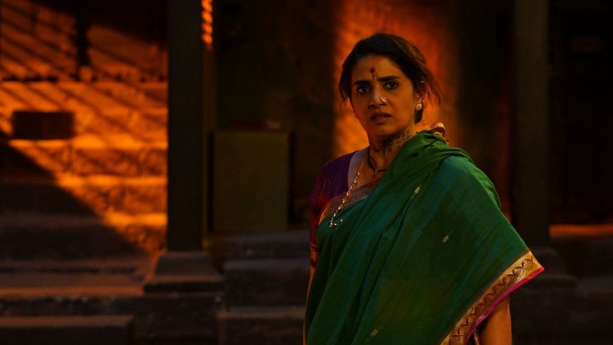 Sonali Kulkarni 6 1 1727956449777.jpg