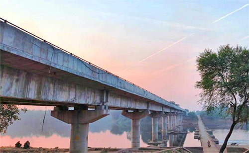 जल्द शुरू होगा सगनीघाट और सिल्लीघाट के बीच बन रहे नए पुल पर आवागमन (2) (1)