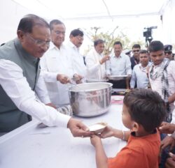 1741096118 fd3a96066db578bebbc1 250x241.jpg