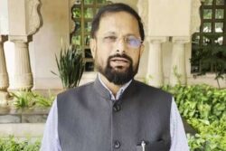 Shiv Sena party MP Naresh Mhaske on Aurangzeb issue 3 250x167.jpg