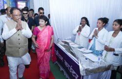 1744031210 56f12e01d34bcec00263 250x162.jpg