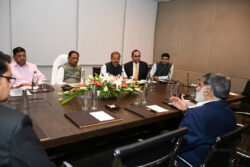 1745418613 ef5bbf4ed1aaaecbe3b1 250x167.jpg