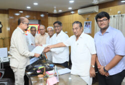 1750061430 e152ab845d13253637ee 250x170.jpg