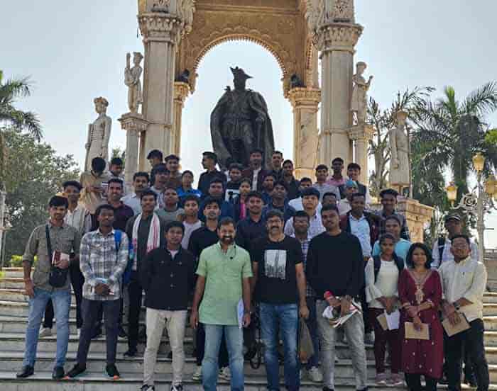 WhatsApp Image 2025 12 04 at 22.01.19 b2c3f869