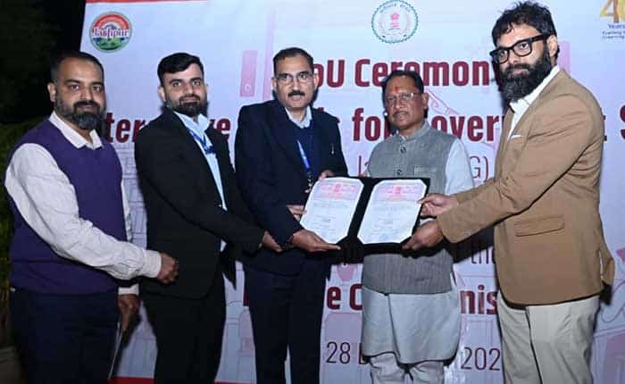 WhatsApp Image 2025 12 28 at 22.26.43